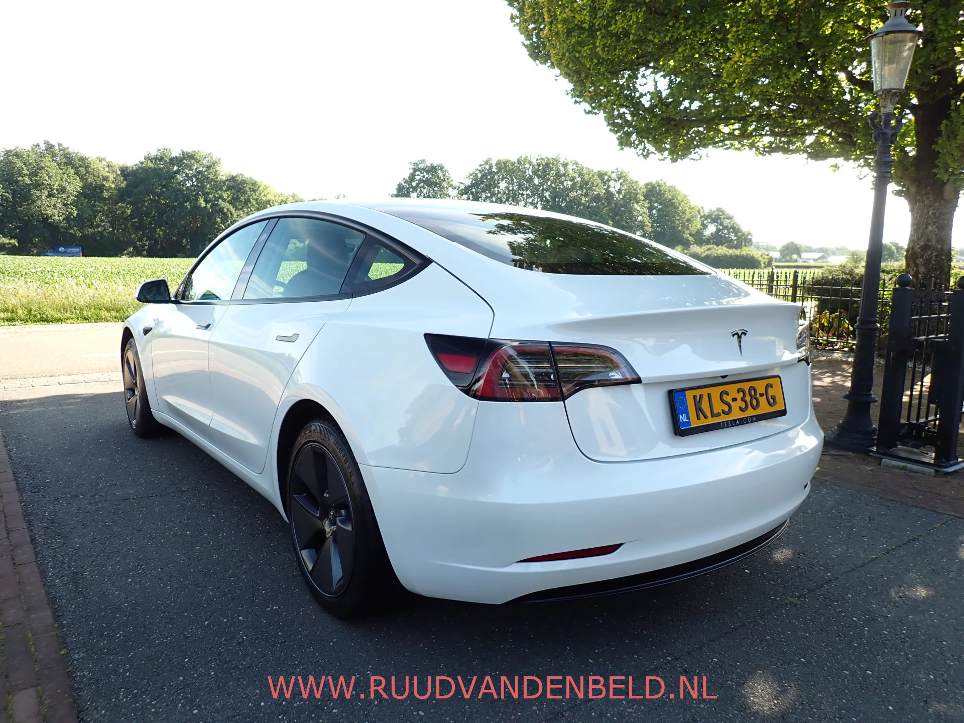 Hoofdafbeelding Tesla Model 3