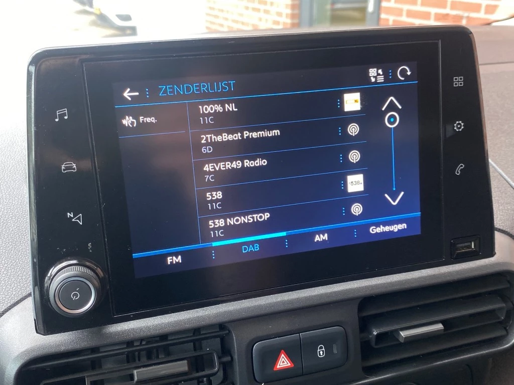 Hoofdafbeelding Peugeot Partner