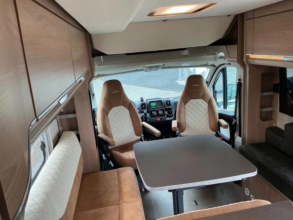 Hoofdafbeelding Bürstner Ixeo Bt6801