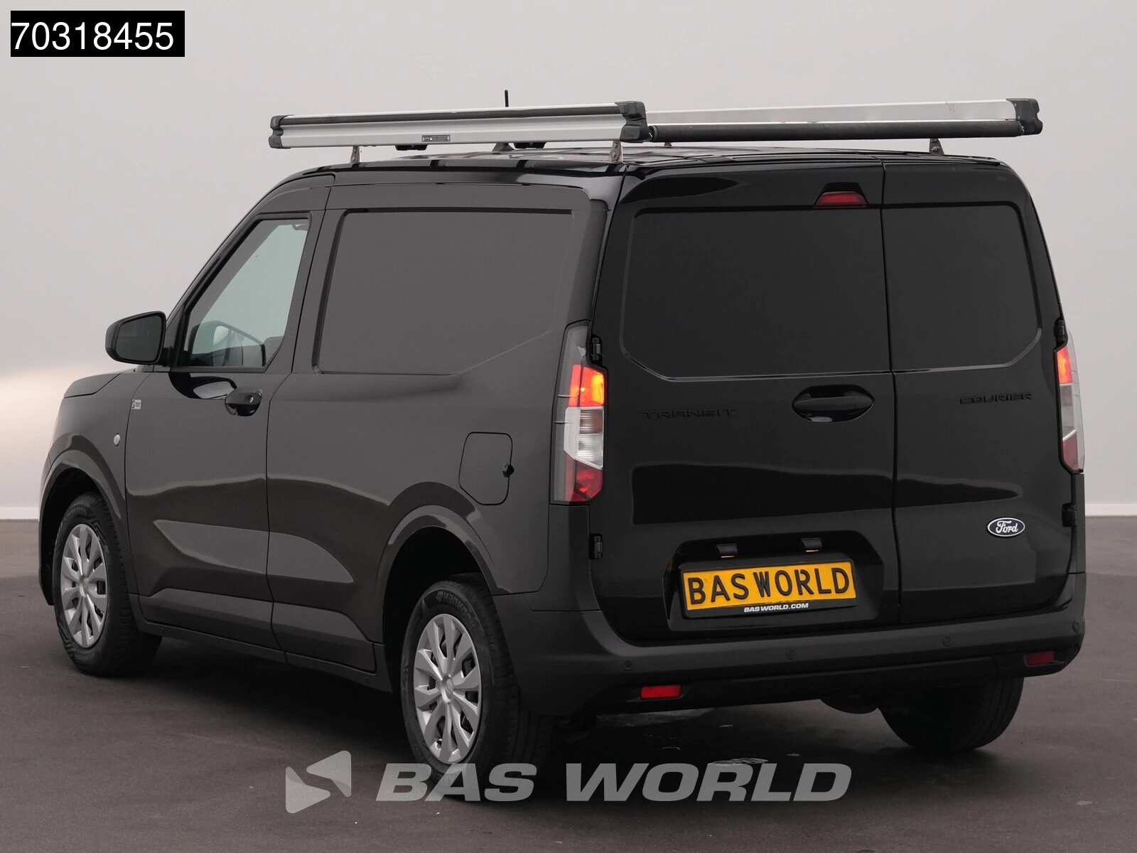 Hoofdafbeelding Ford Transit Courier