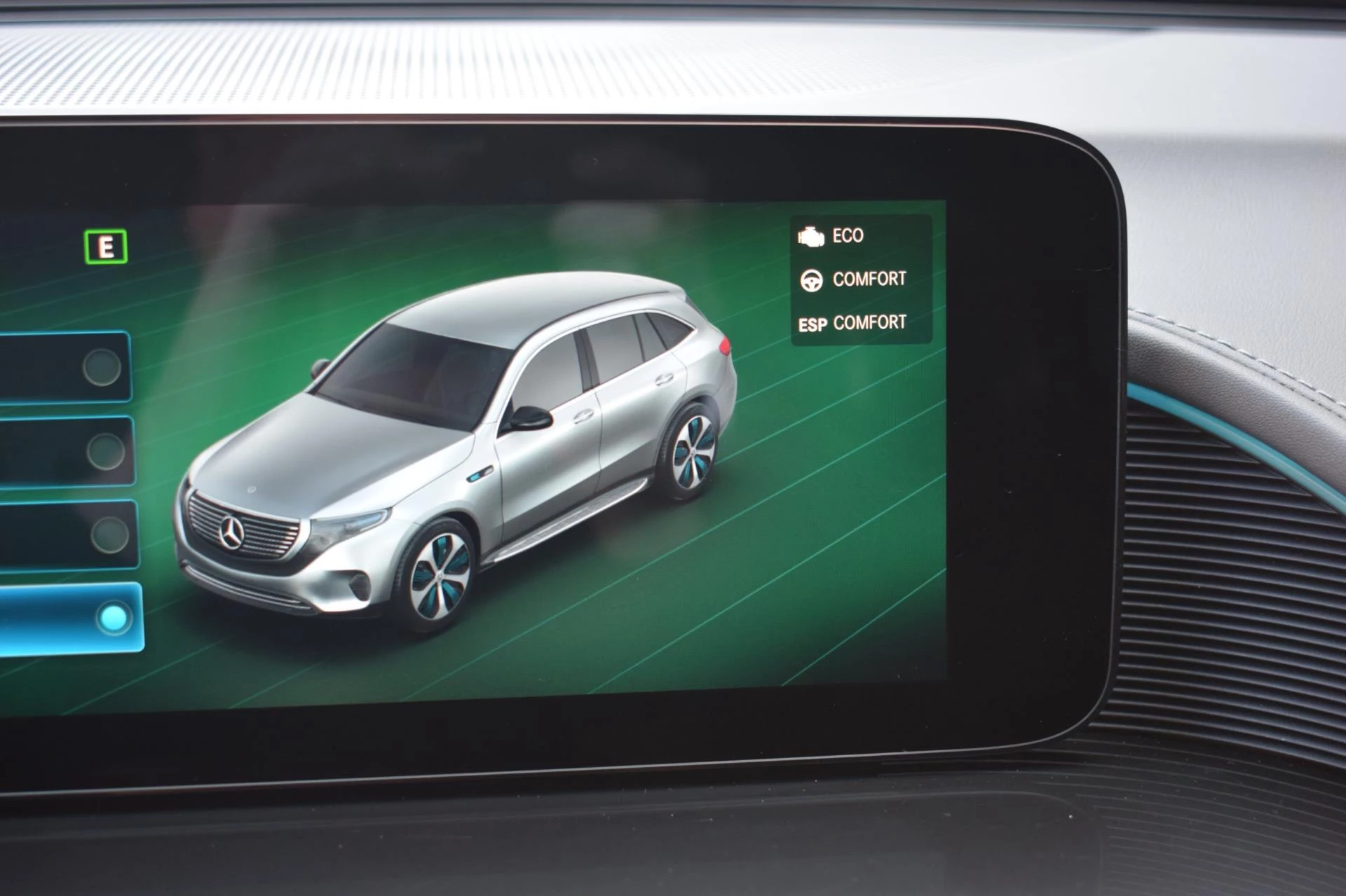 Hoofdafbeelding Mercedes-Benz EQC