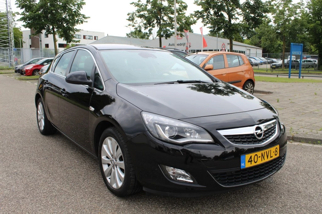 Hoofdafbeelding Opel Astra