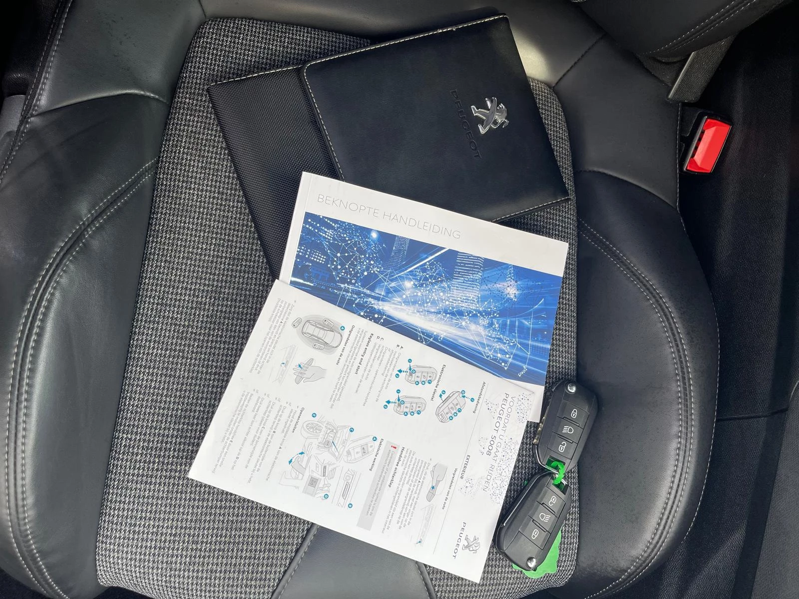 Hoofdafbeelding Peugeot 5008