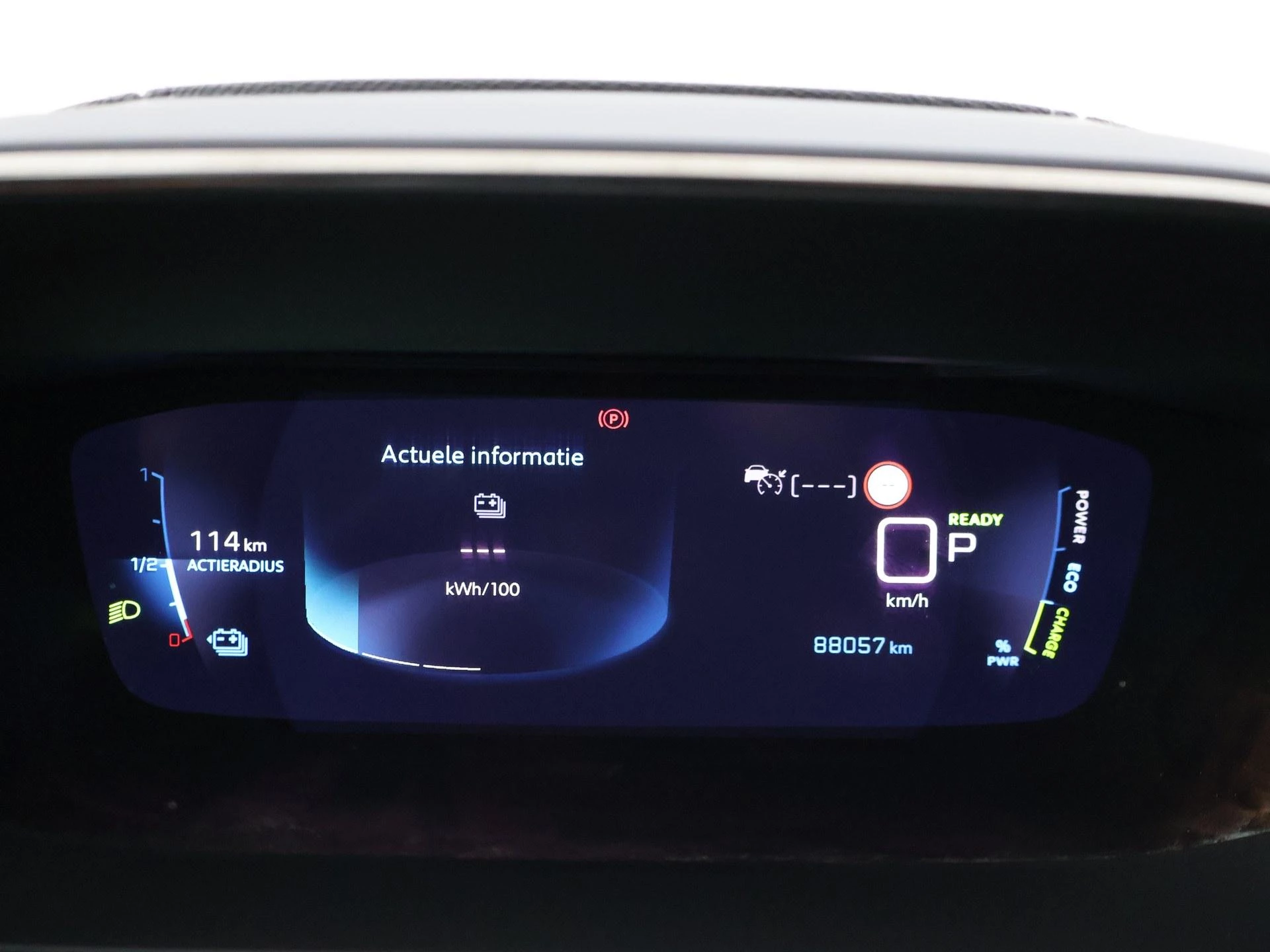 Hoofdafbeelding Peugeot e-2008