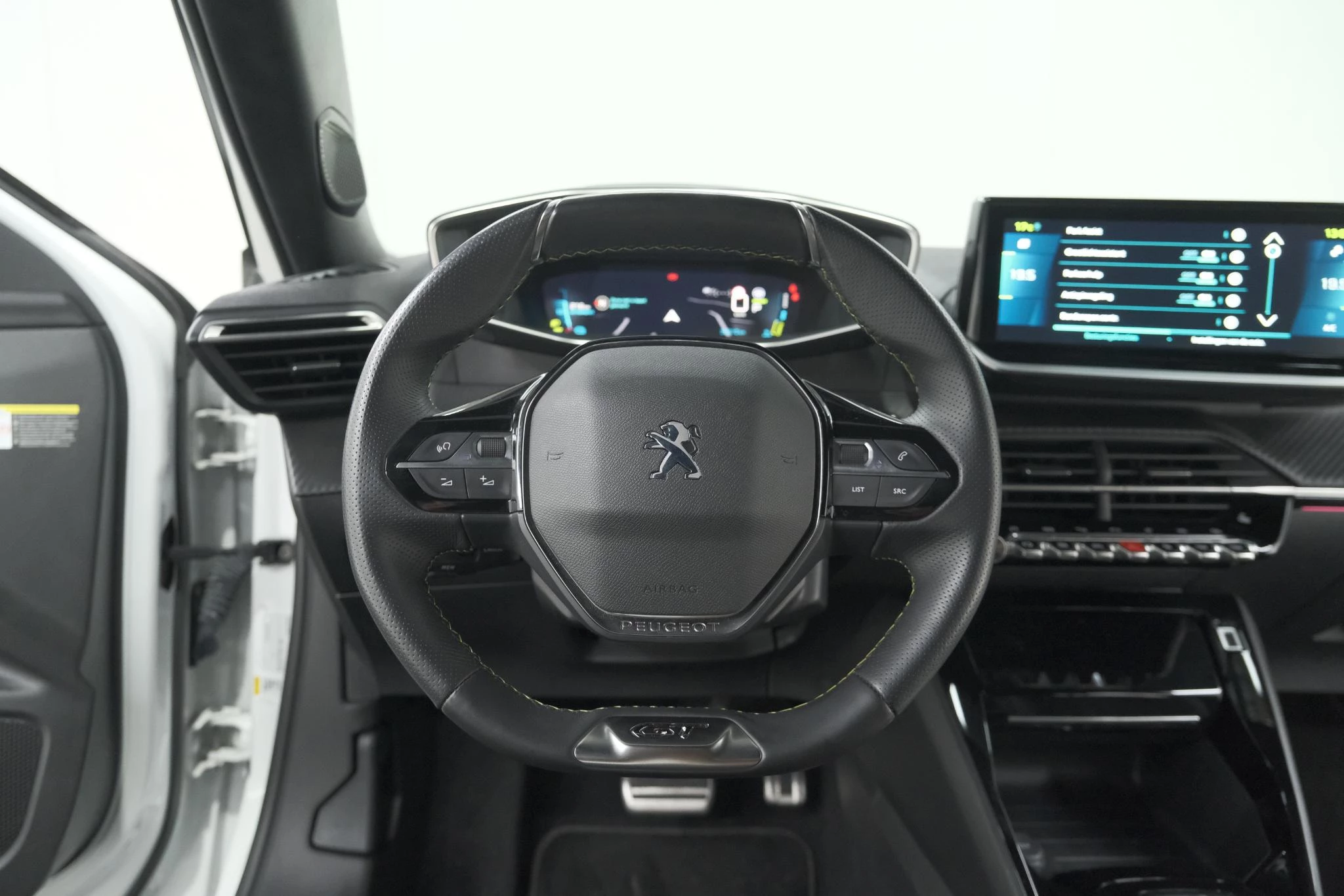 Hoofdafbeelding Peugeot e-2008