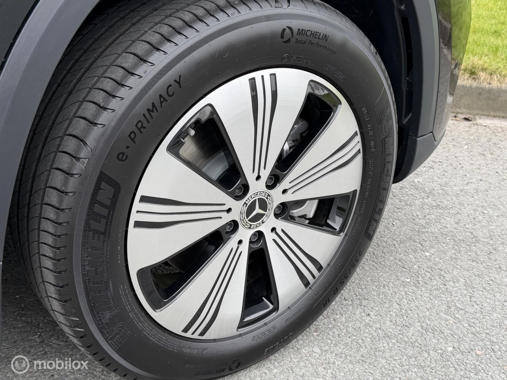 Hoofdafbeelding Mercedes-Benz EQA