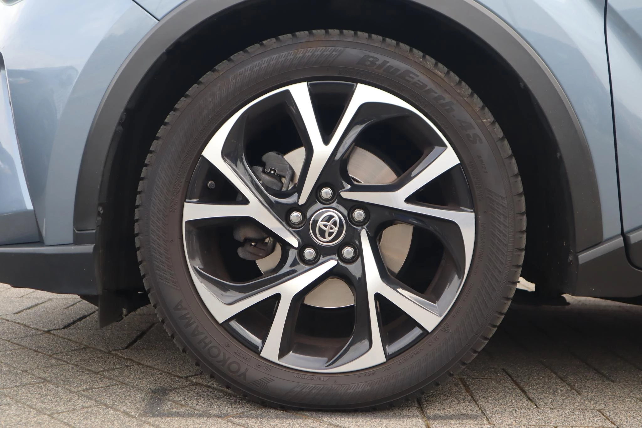 Hoofdafbeelding Toyota C-HR