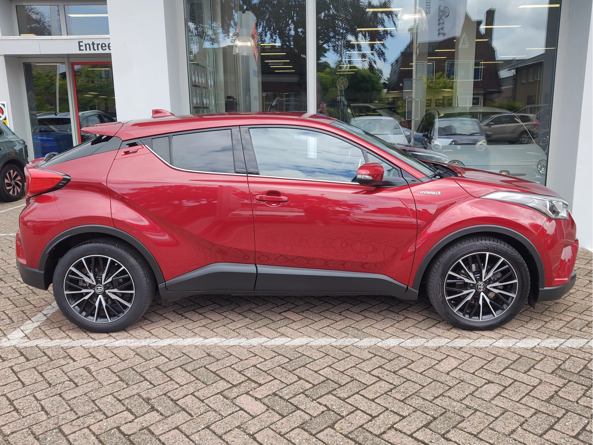 Hoofdafbeelding Toyota C-HR