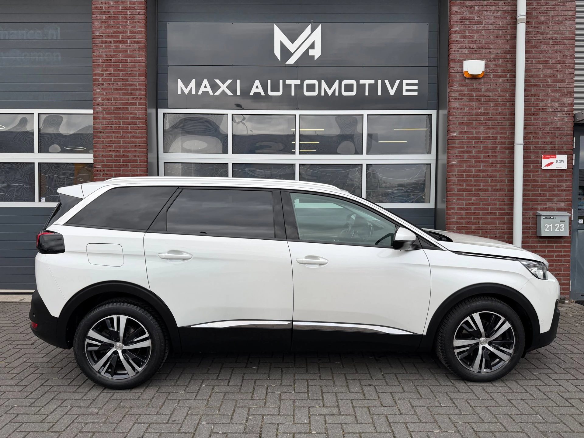 Hoofdafbeelding Peugeot 5008
