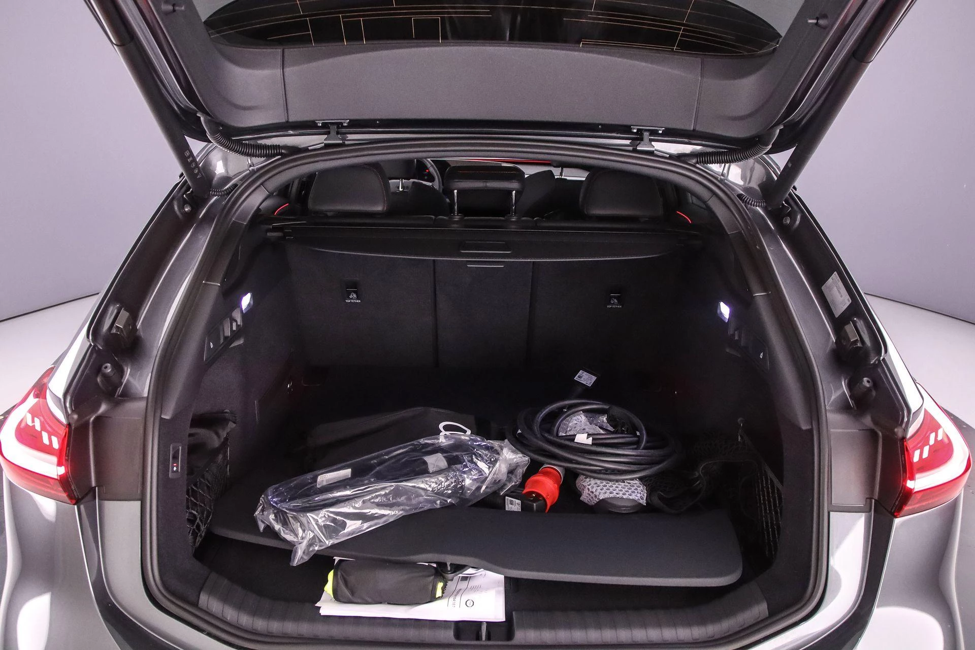 Hoofdafbeelding Audi A6 Avant e-tron