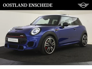 MINI 3-deurs Hatchback JCW Chili Automaat / Panoramadak / JCW Sportstoelen  Active Cruise Control / Achteruitrijcamera / Head-Up / LED / Park Assistant