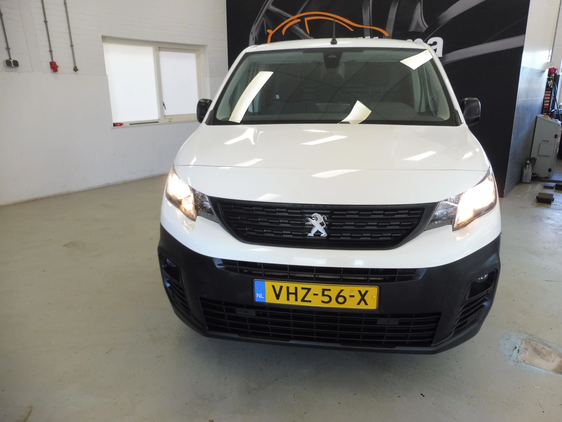 Hoofdafbeelding Peugeot Partner