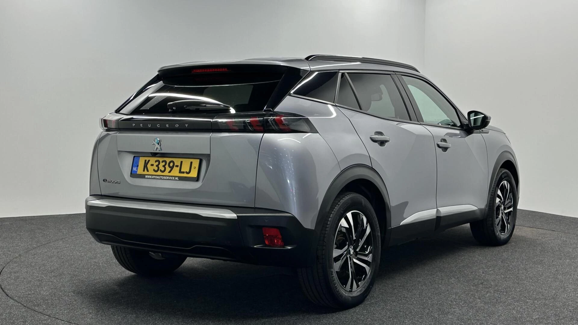 Hoofdafbeelding Peugeot e-2008