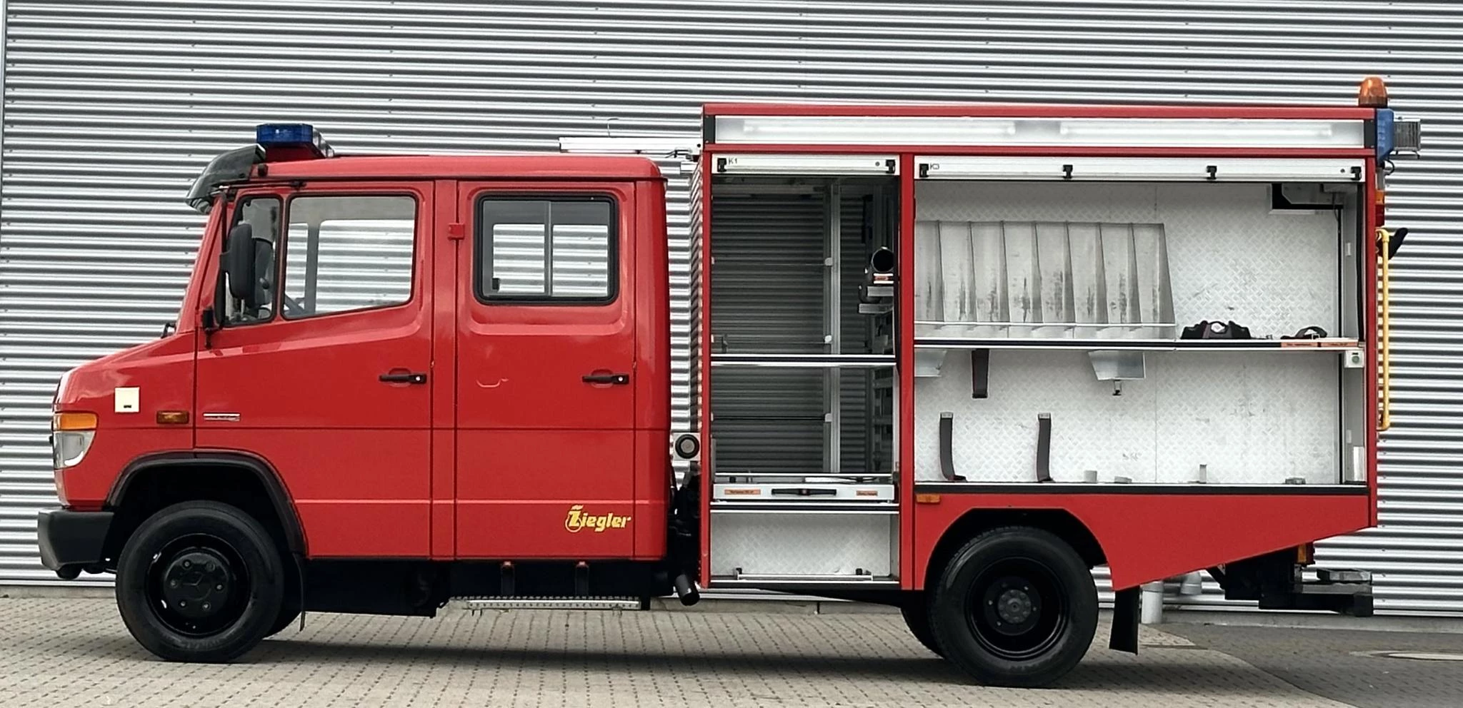 Hoofdafbeelding Mercedes-Benz 818d Vario Brandweerwagen euro 5 Ziegler NIEUW 8800KM!!!