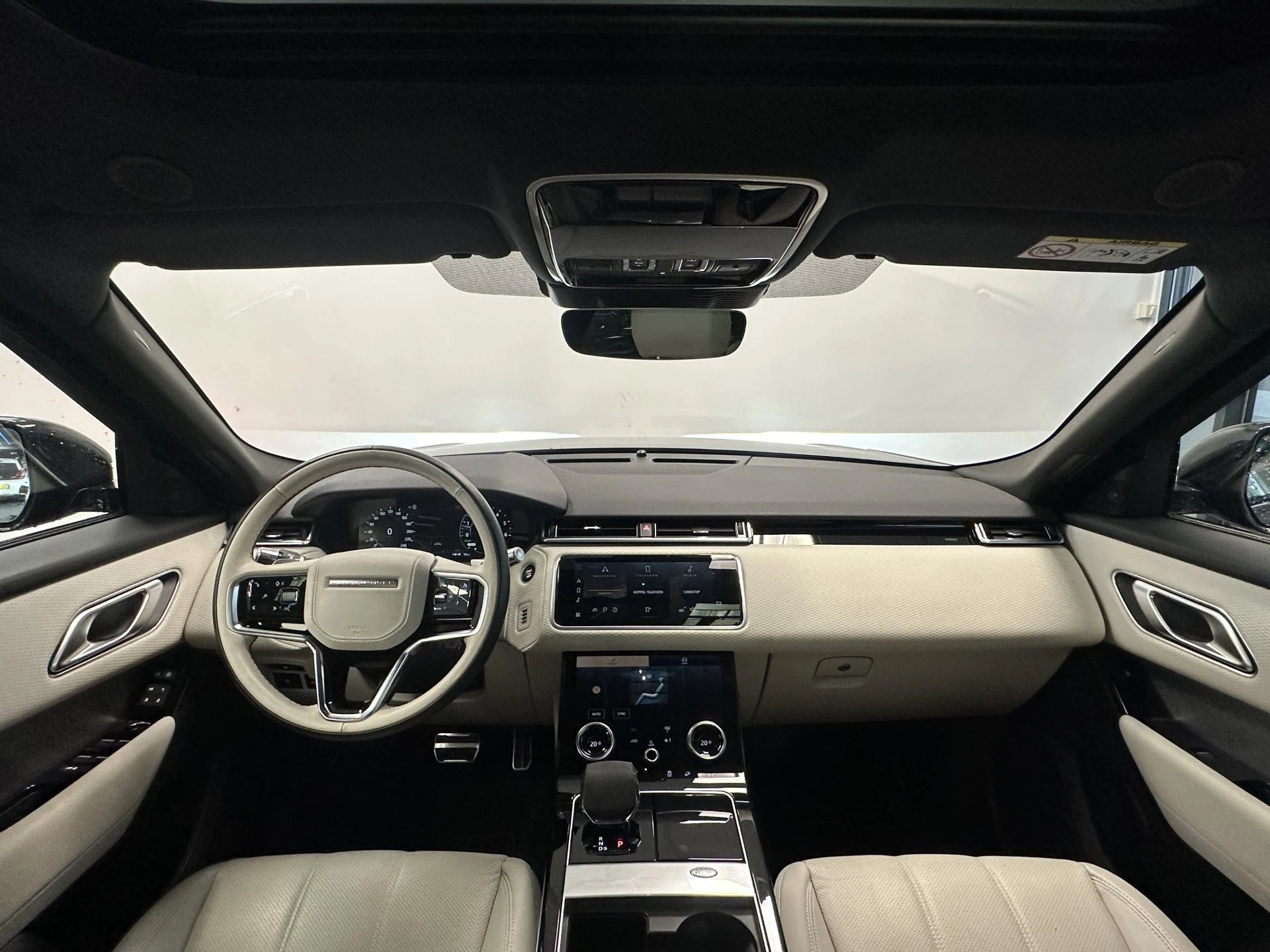 Hoofdafbeelding Land Rover Range Rover Velar