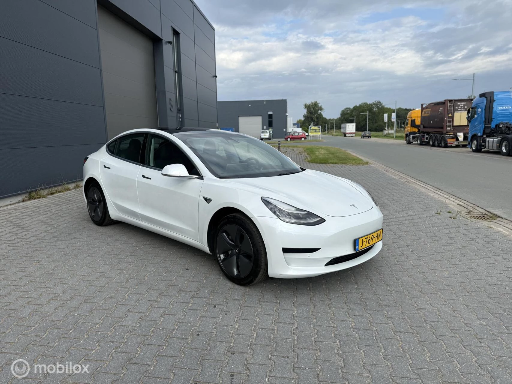 Hoofdafbeelding Tesla Model 3