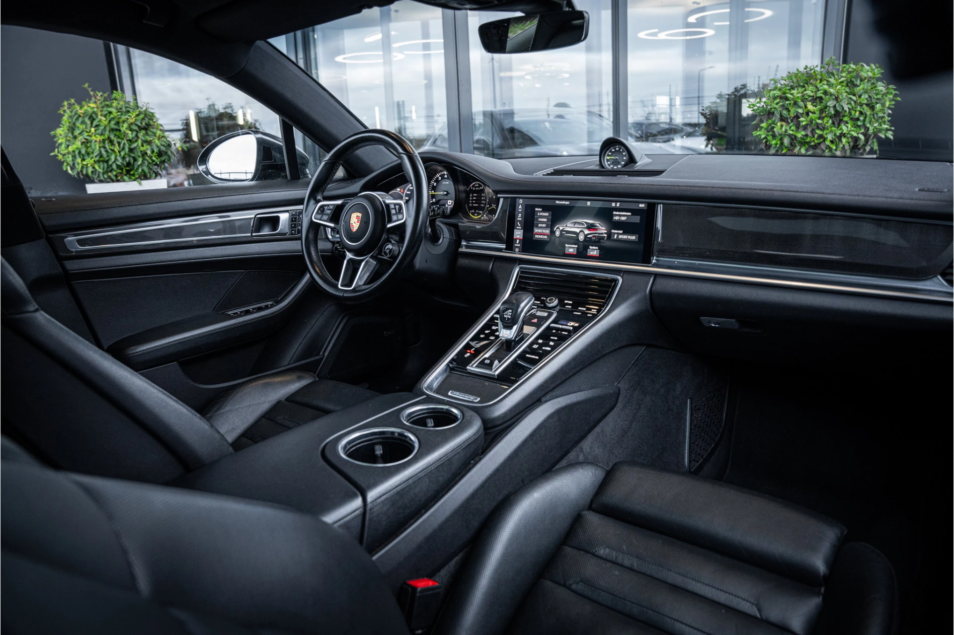 Hoofdafbeelding Porsche Panamera