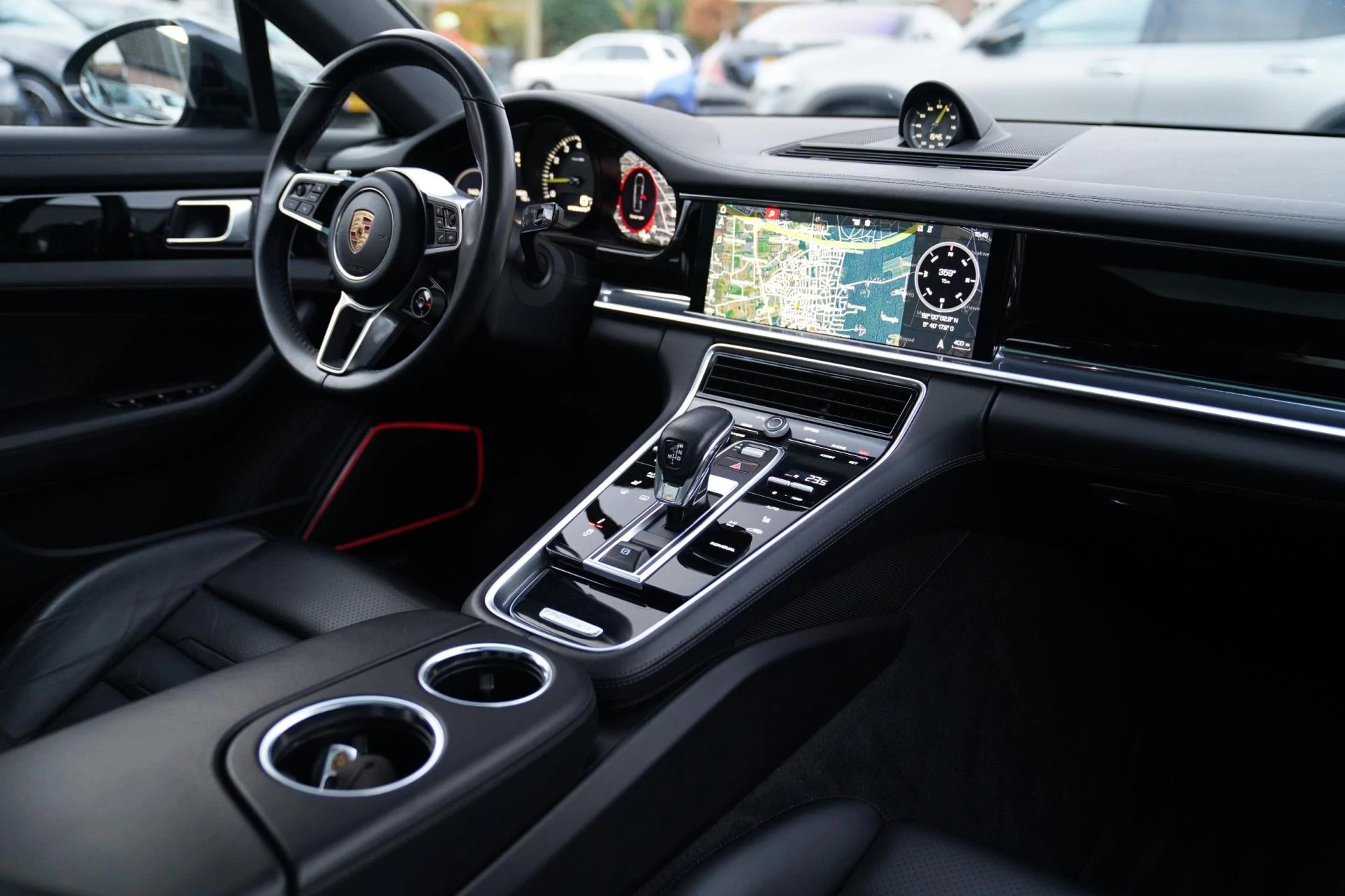 Hoofdafbeelding Porsche Panamera