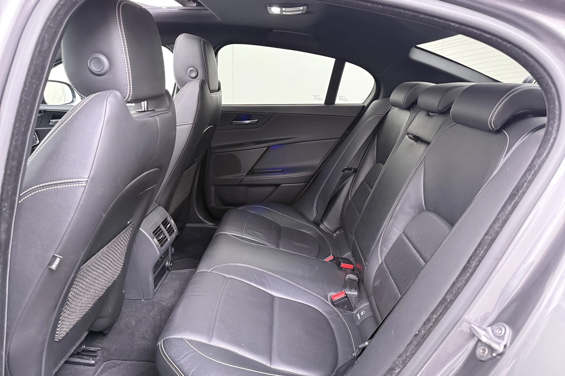 Hoofdafbeelding Jaguar XE