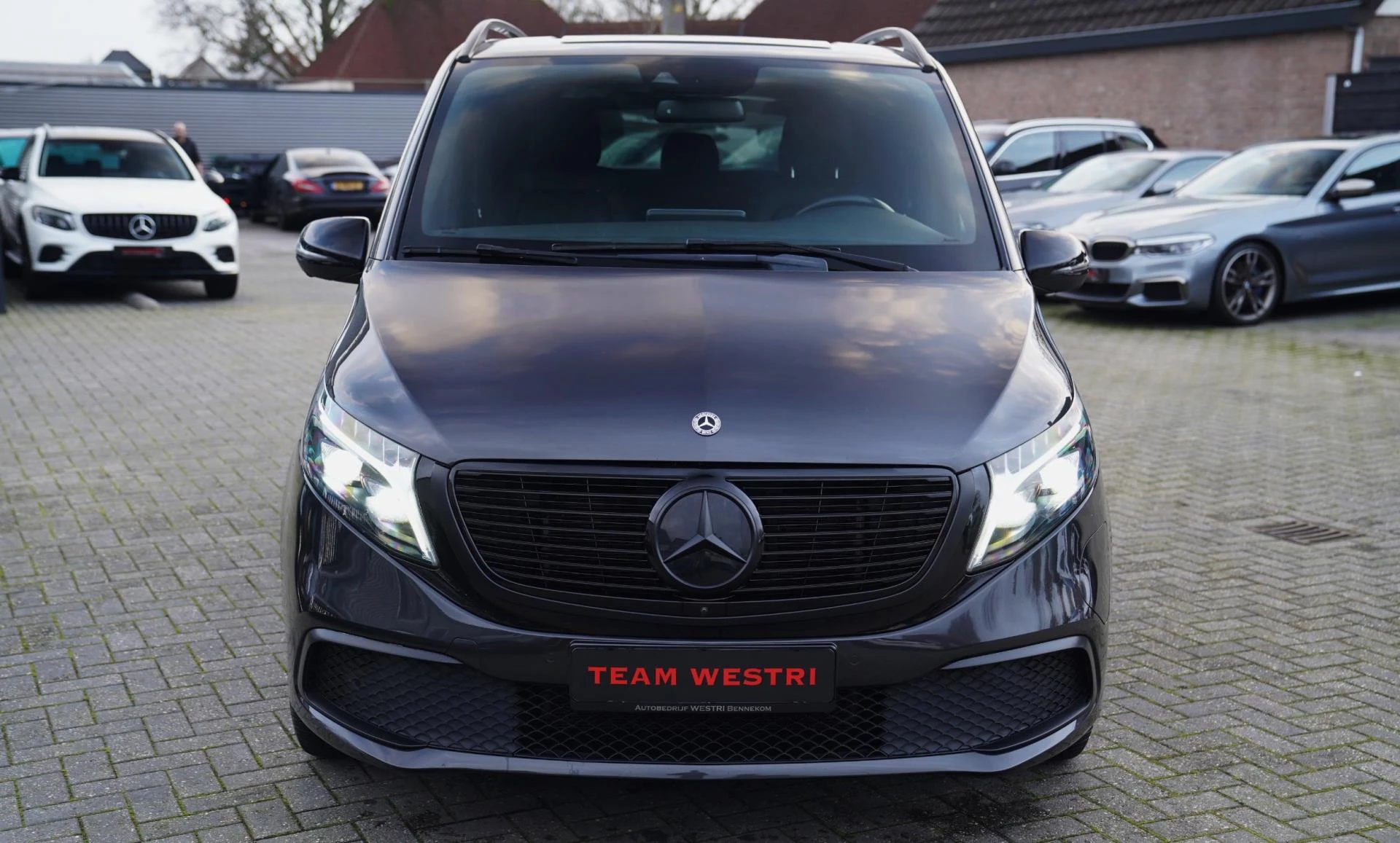 Hoofdafbeelding Mercedes-Benz EQV