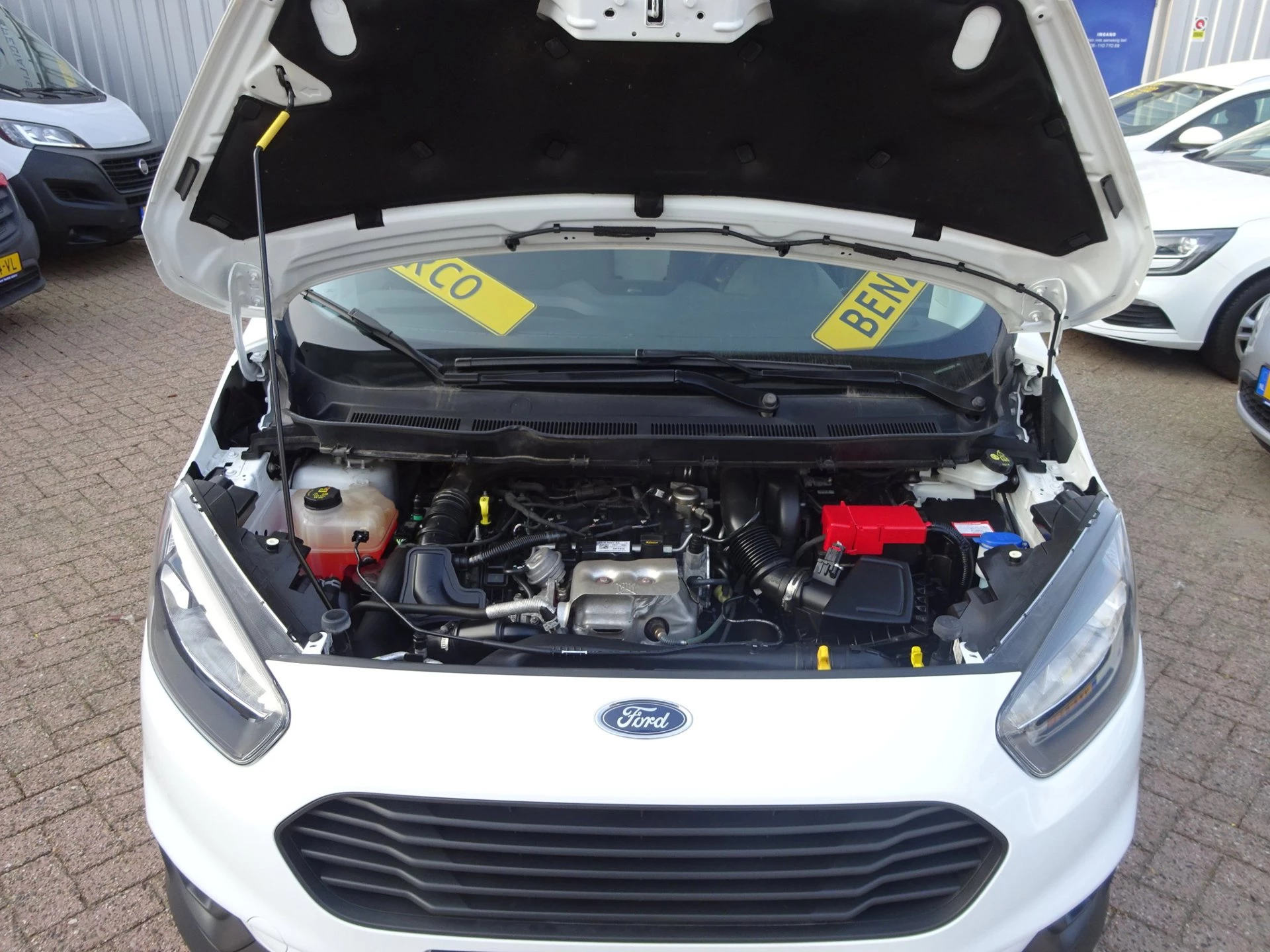 Hoofdafbeelding Ford Transit Courier