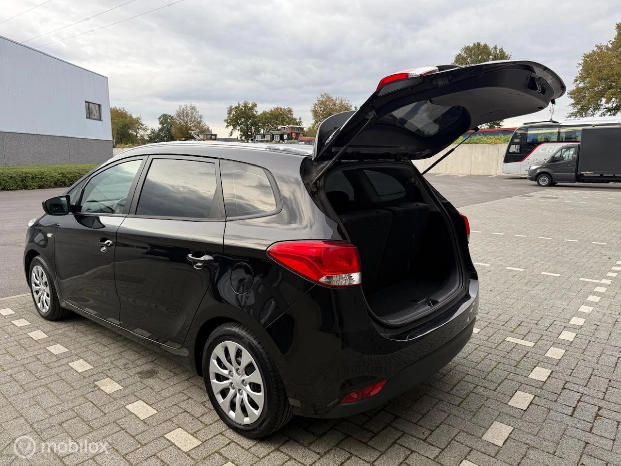 Hoofdafbeelding Kia Carens