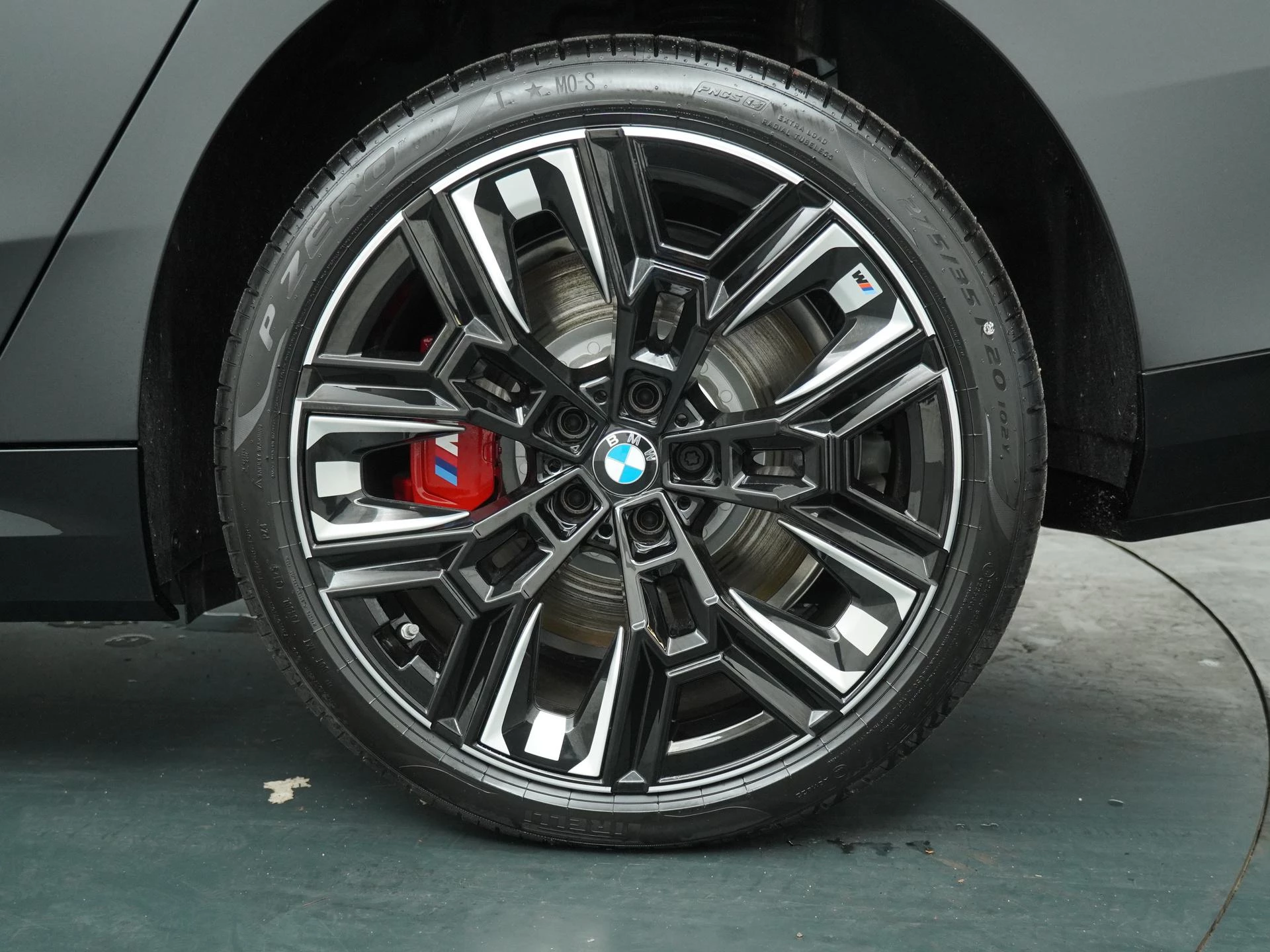 Hoofdafbeelding BMW i5