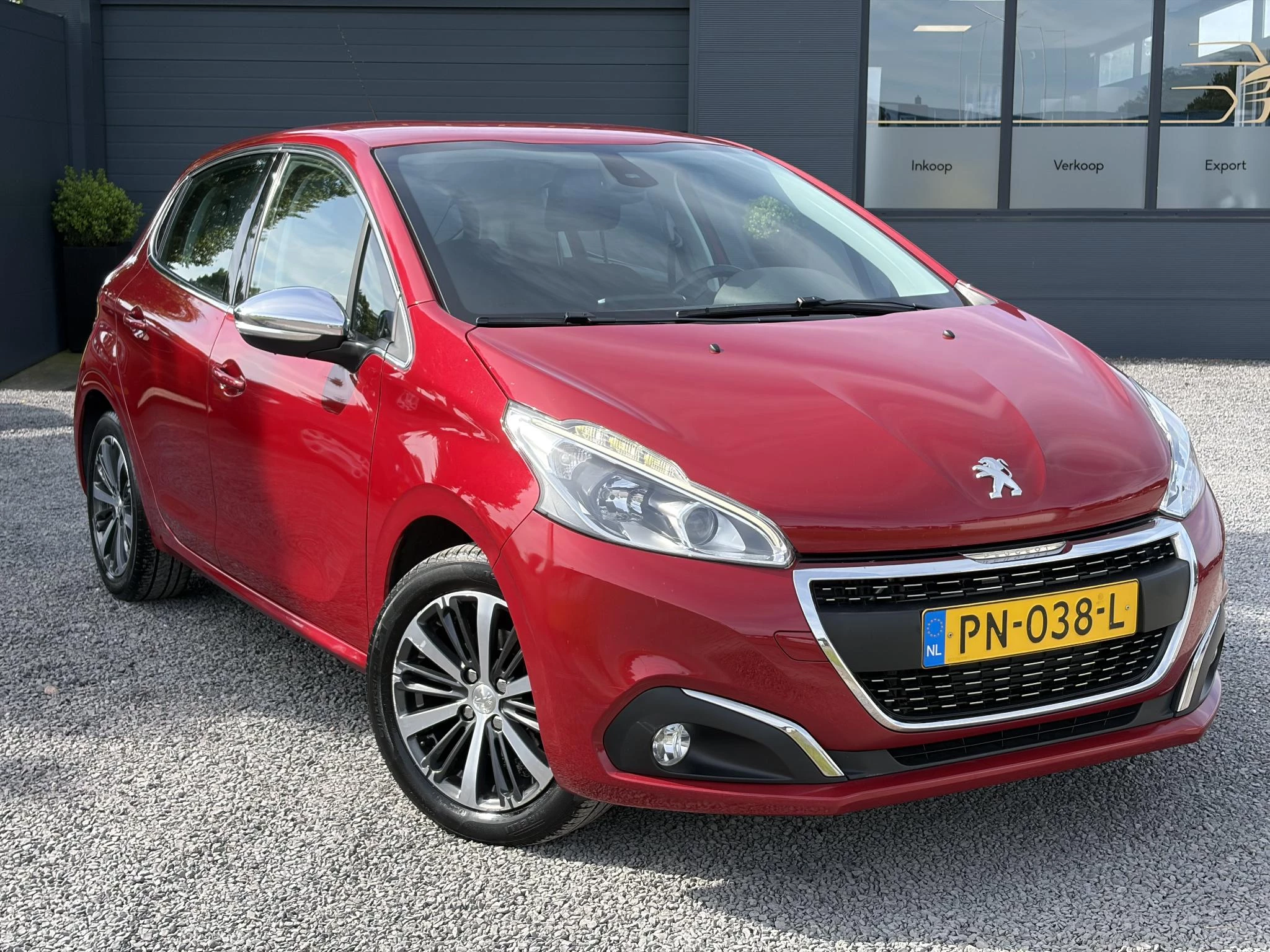 Hoofdafbeelding Peugeot 208