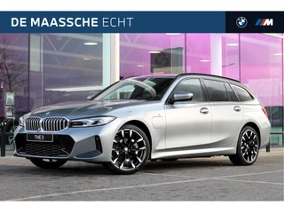 Hoofdafbeelding BMW 3 Serie BMW 3 Serie Touring 330e High Executive M Sport Automat / Panoramadak / Sportstoelen / Parking Assistant Plus / Comfort Access / Adaptieve LED / Stuurverwarming