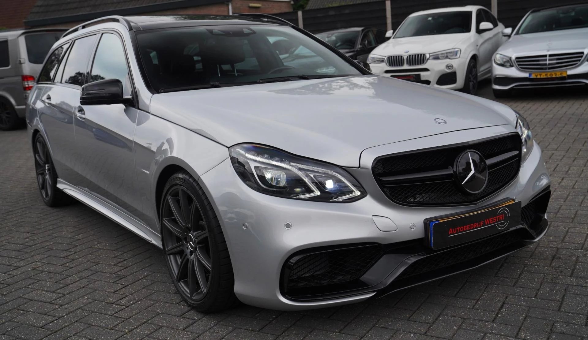 Hoofdafbeelding Mercedes-Benz E-Klasse