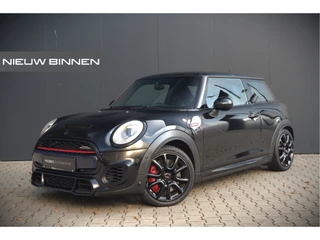 MINI Cooper Mini 2.0 John Works | JCW Pro Uitlaat | Stoelverwarming | Cruise Control | Navigatie | Parkeersensoren | Union Jack | Climate Control | Sport Onderstel | Keyless | JCW
