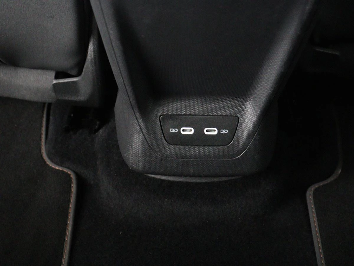 Hoofdafbeelding CUPRA Born