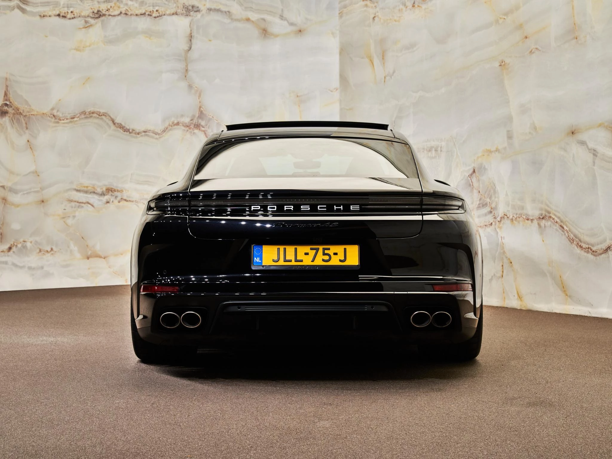 Hoofdafbeelding Porsche Panamera
