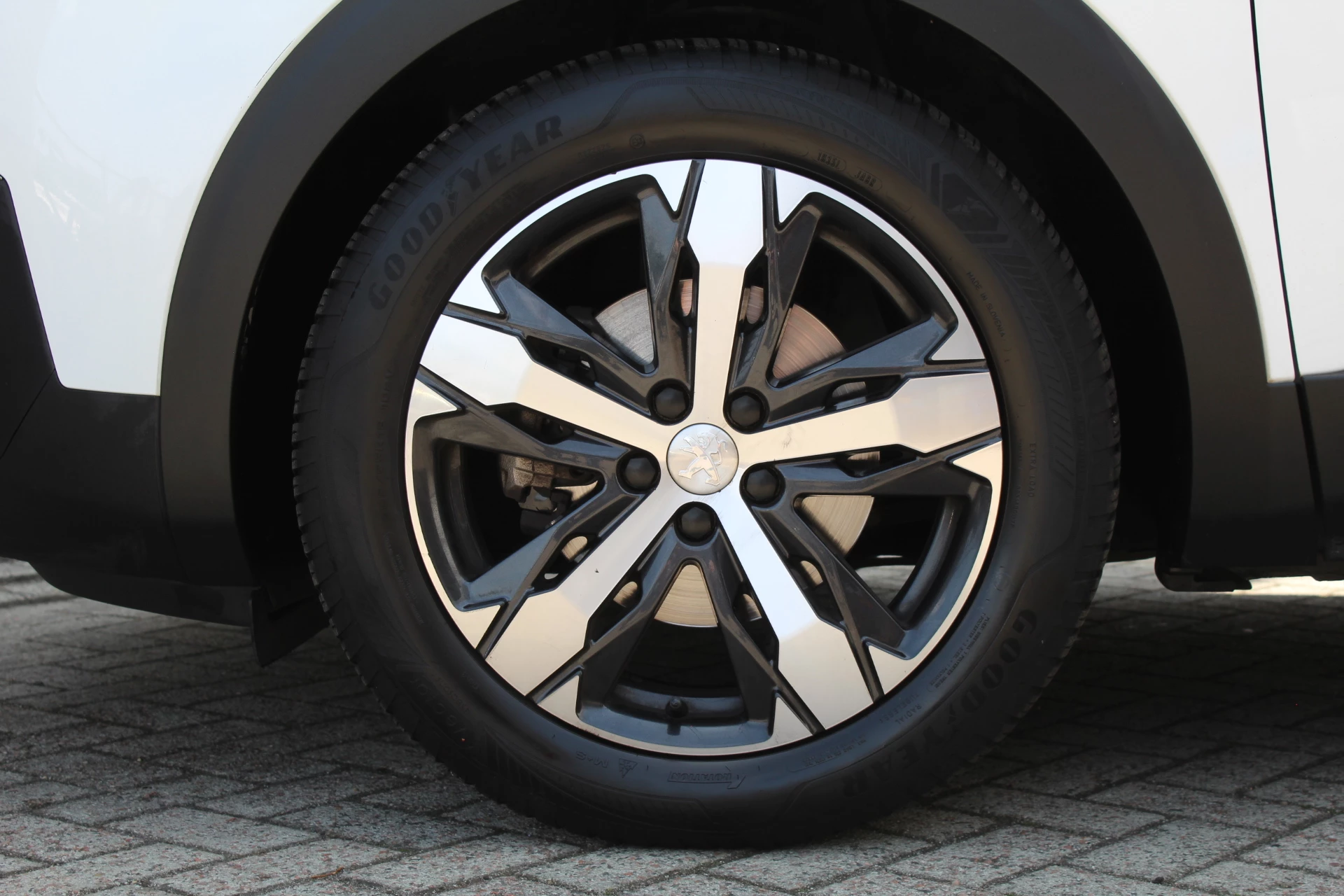 Hoofdafbeelding Peugeot 5008
