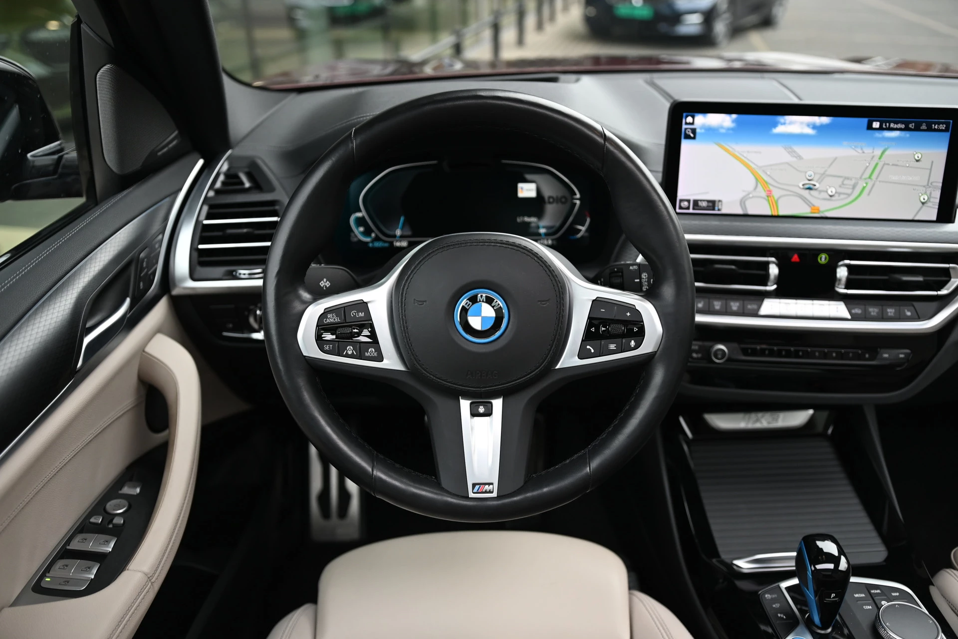Hoofdafbeelding BMW iX3