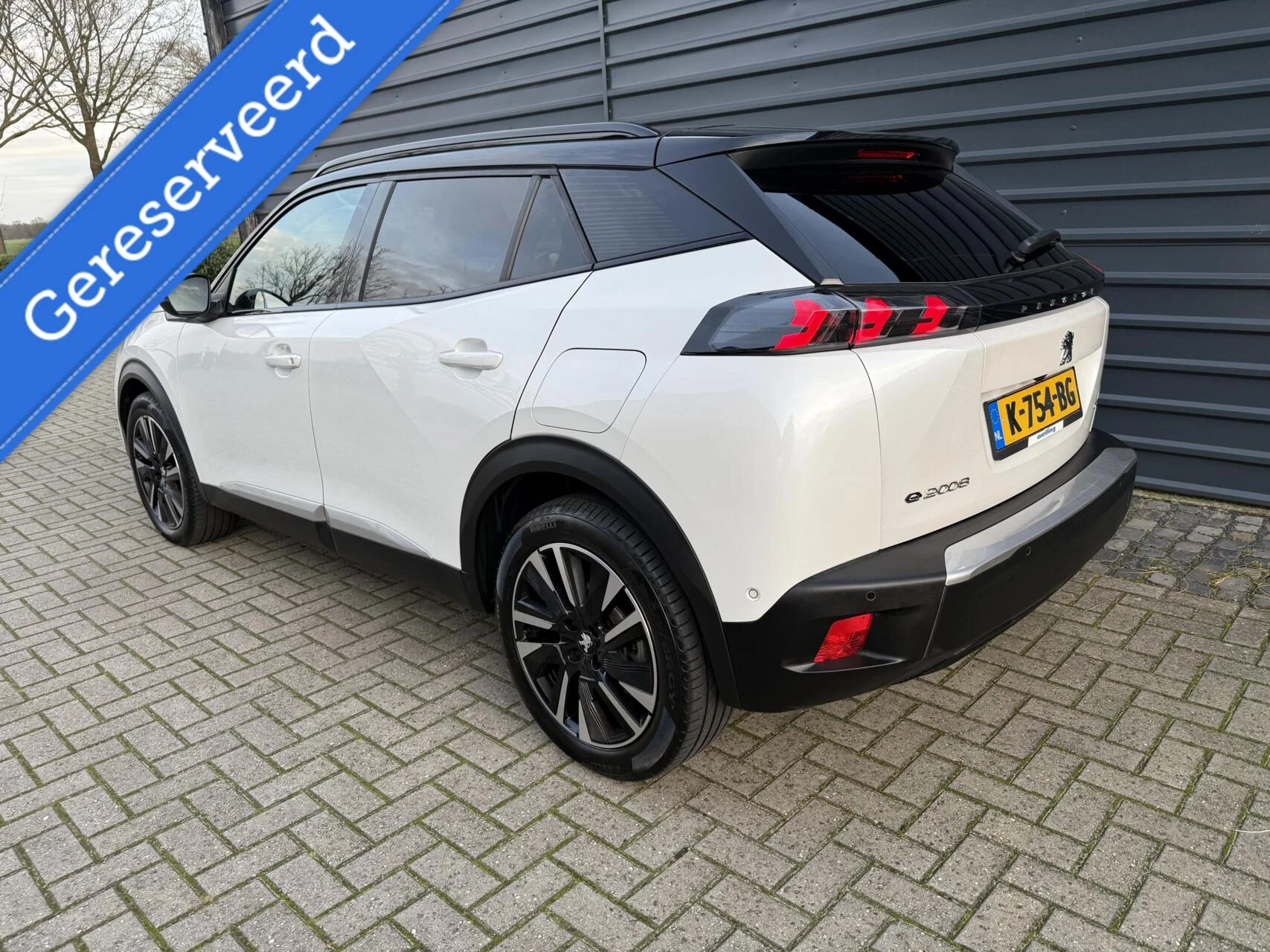 Hoofdafbeelding Peugeot e-2008