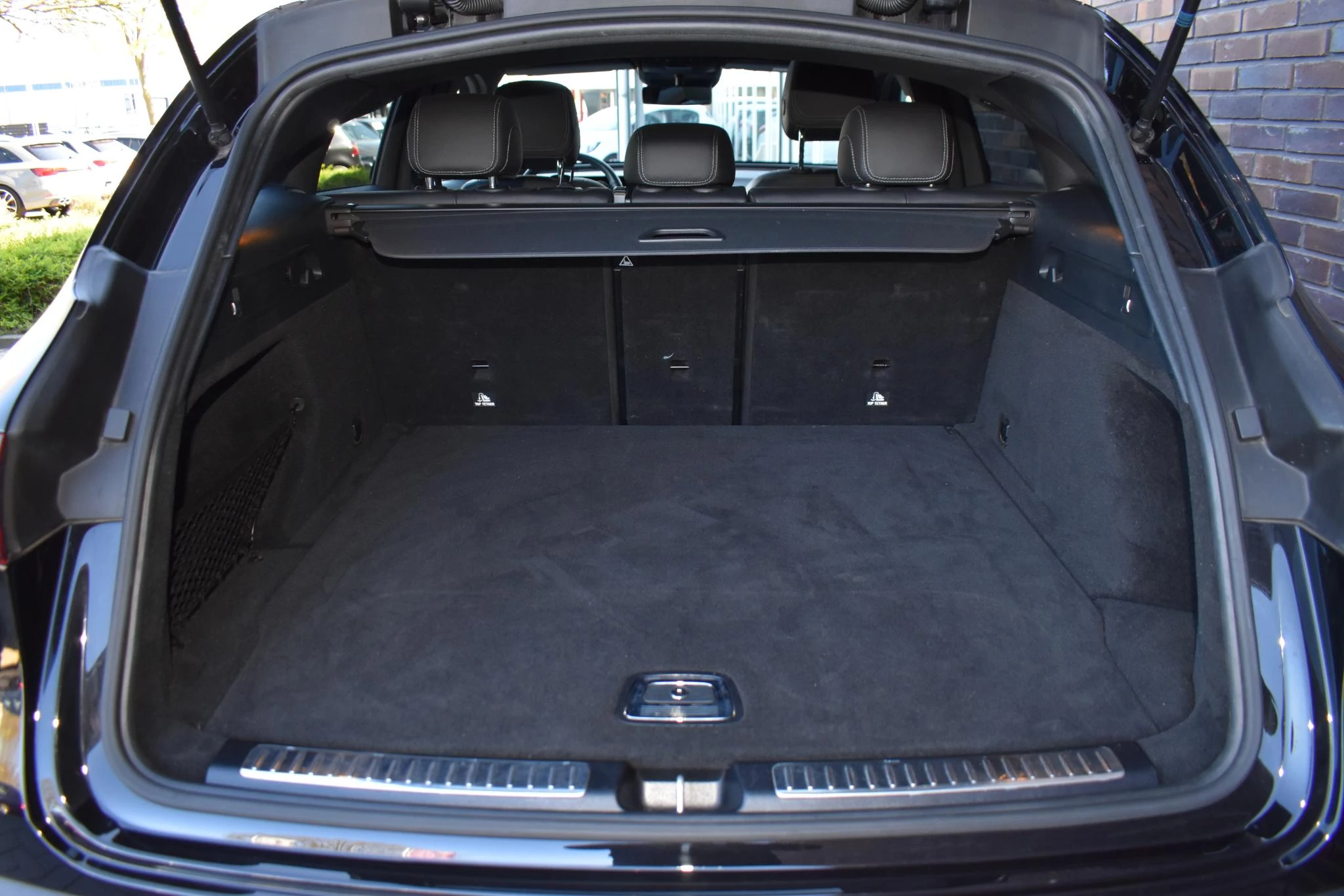 Hoofdafbeelding Mercedes-Benz EQC