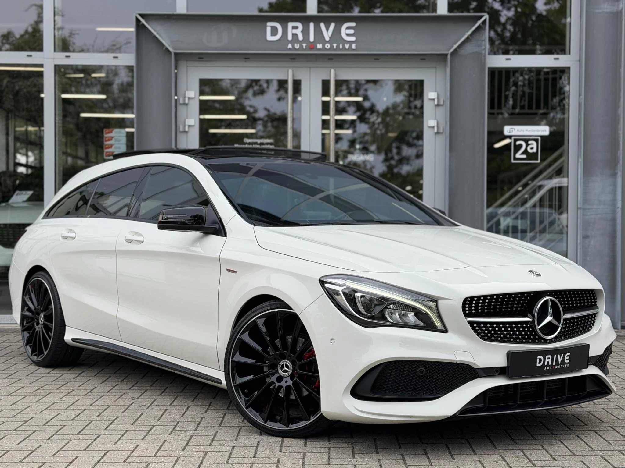 Hoofdafbeelding Mercedes-Benz CLA