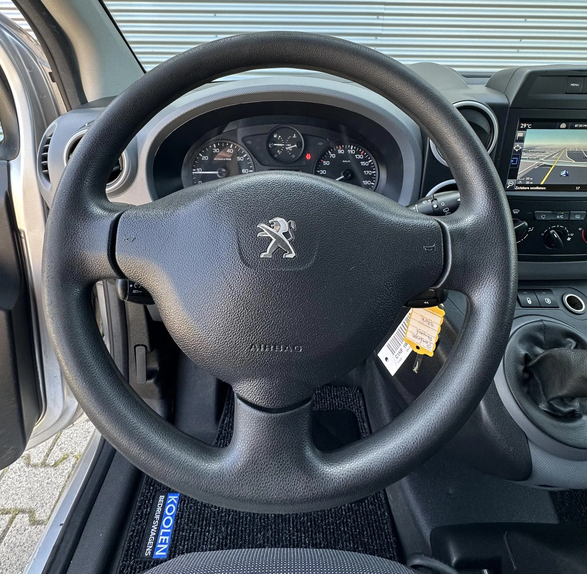 Hoofdafbeelding Peugeot Partner