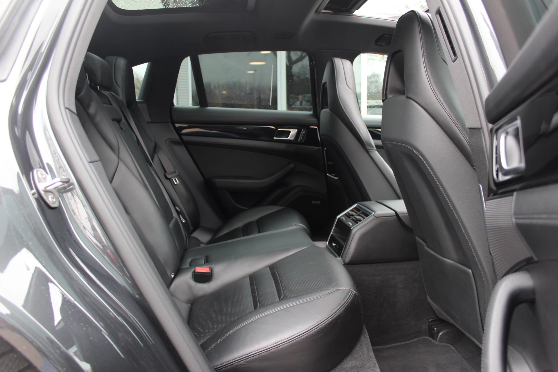 Hoofdafbeelding Porsche Panamera