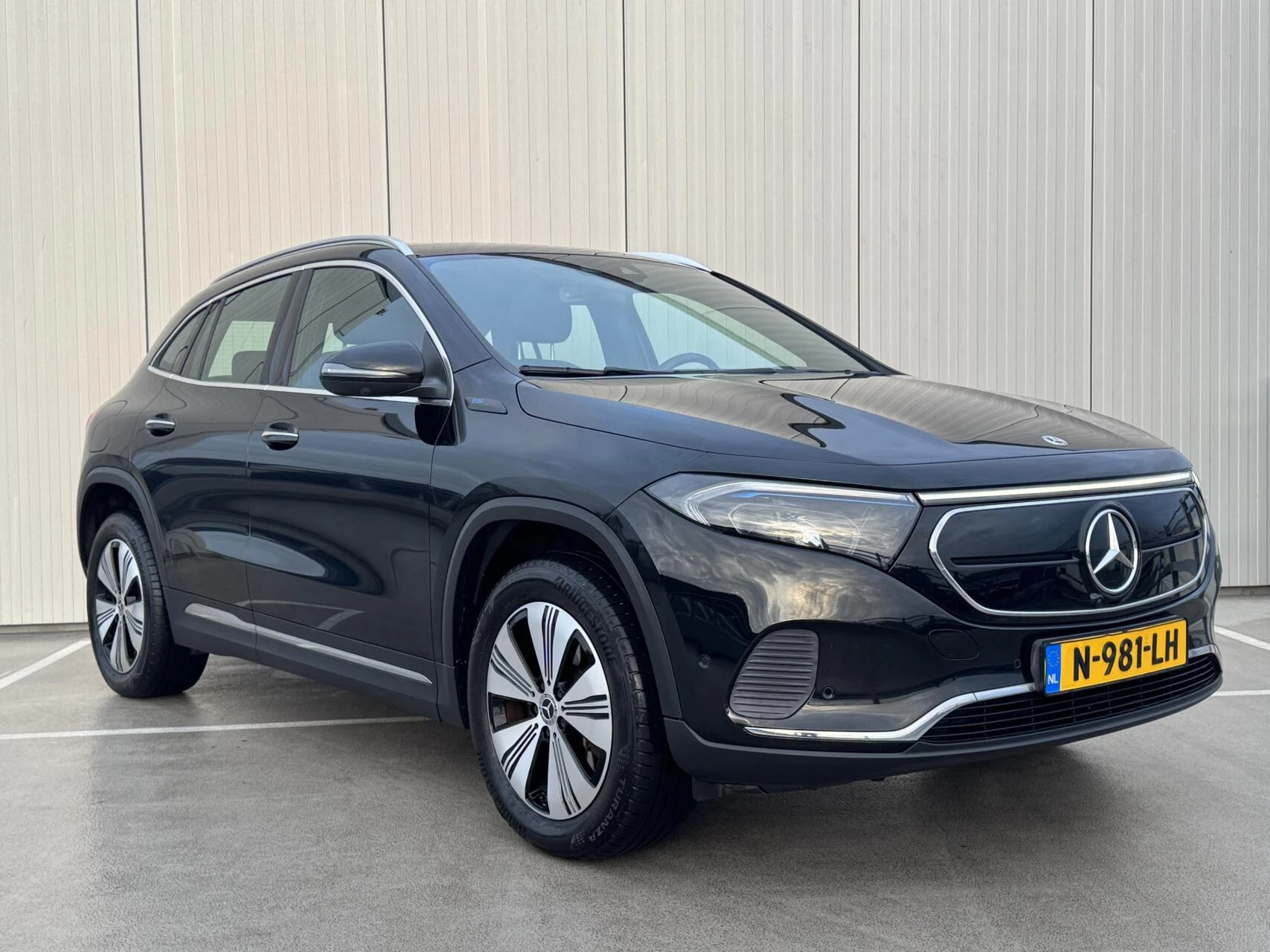 Hoofdafbeelding Mercedes-Benz EQA