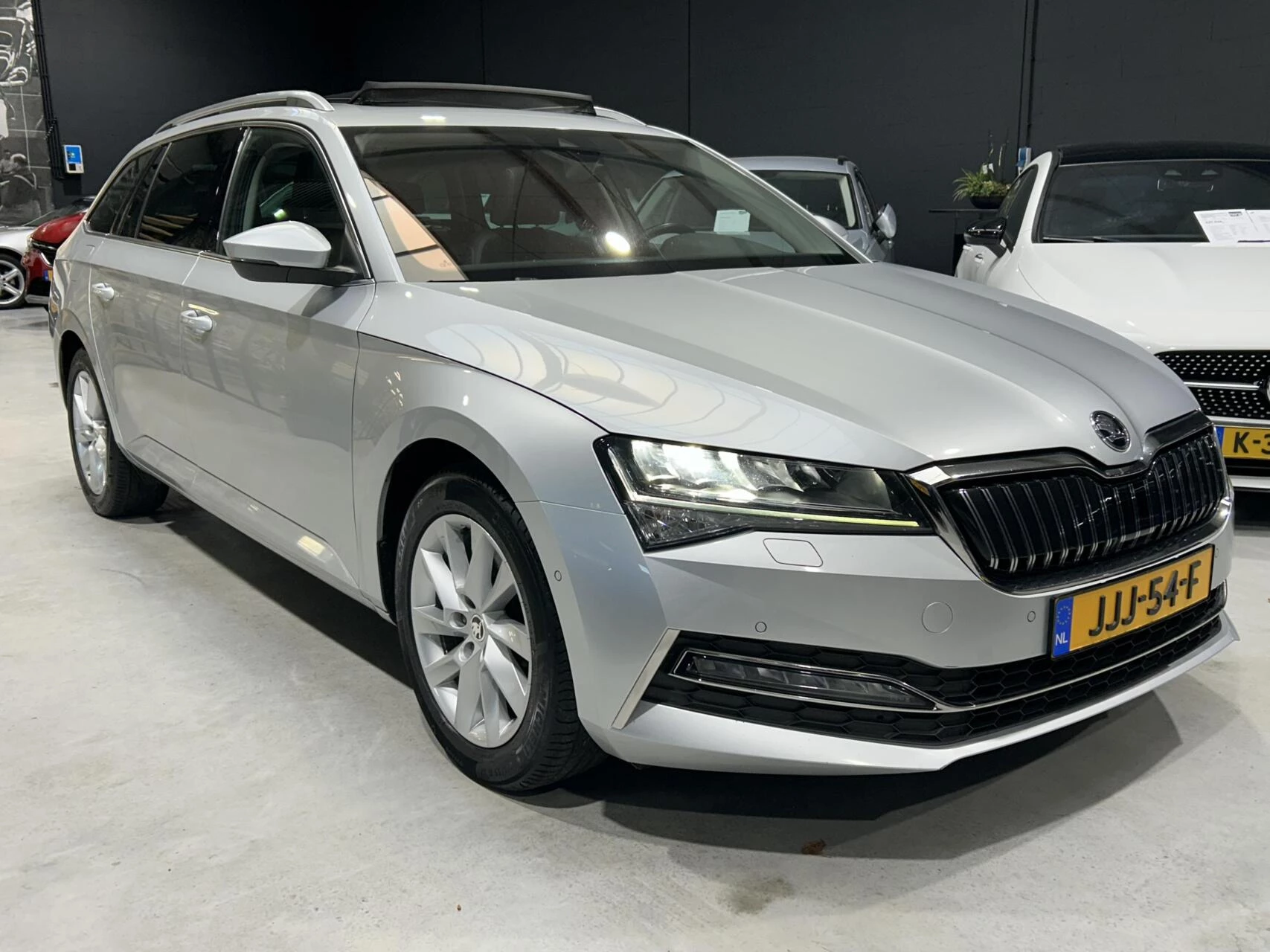 Hoofdafbeelding Škoda Superb