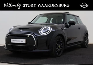 MINI Electric Classic / Panoramadak / Sportstoelen / Ambiance verlichting / LED / Cruise Control / 16" LM Victory Spoke zwart