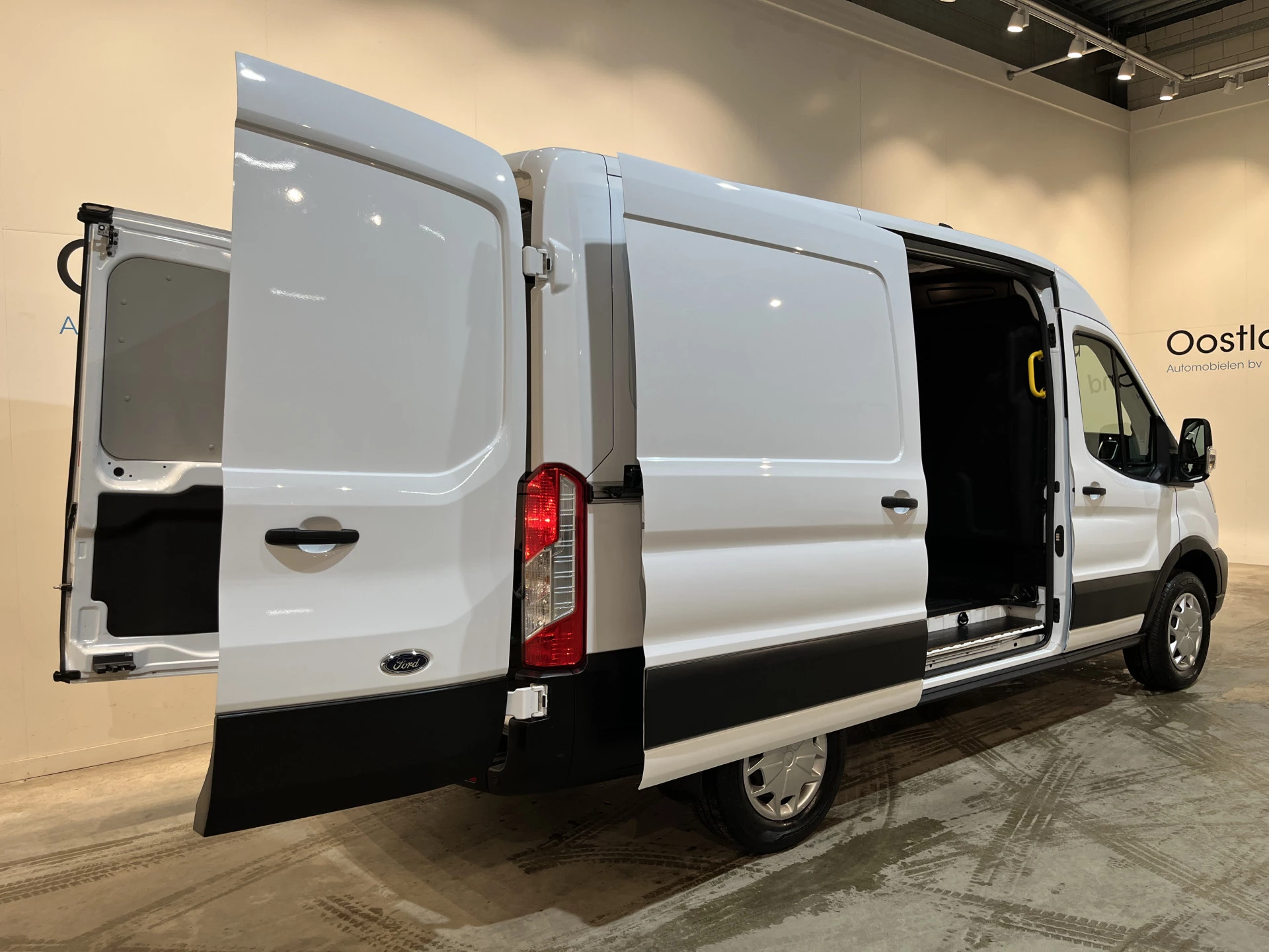 Hoofdafbeelding Ford E-Transit