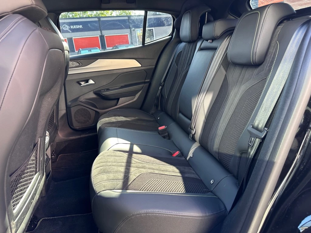Hoofdafbeelding Peugeot 408