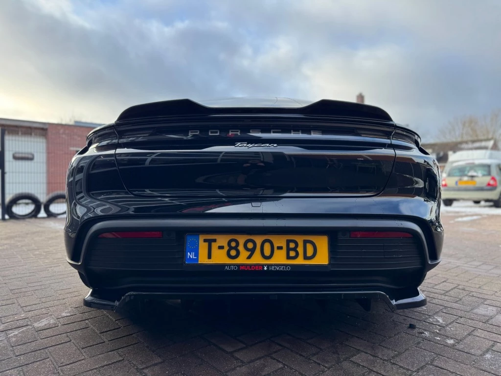 Hoofdafbeelding Porsche Taycan