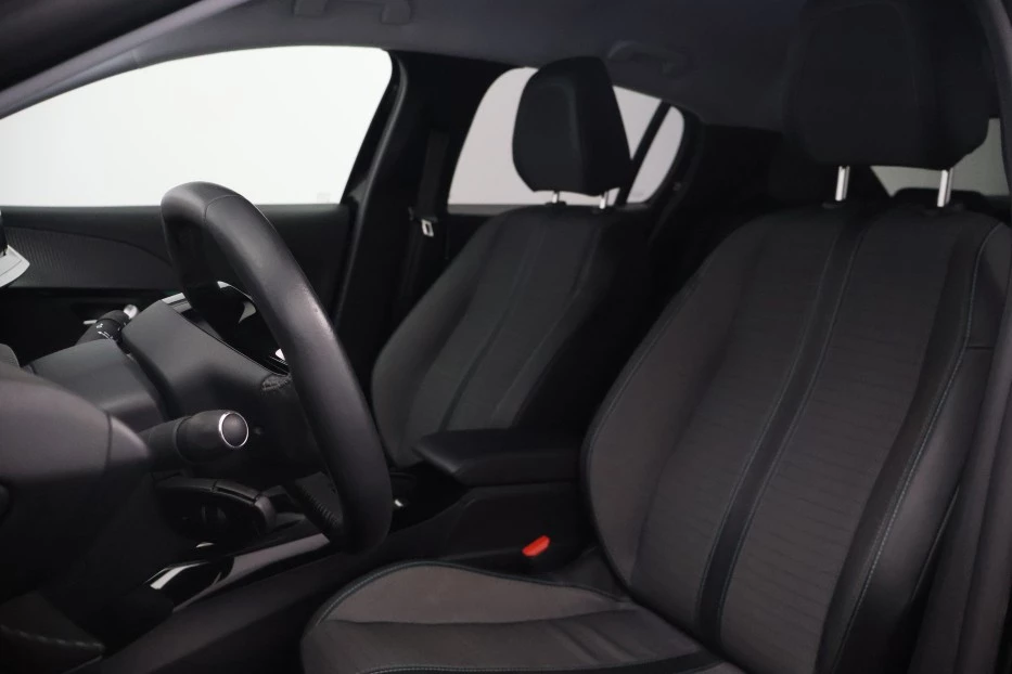 Hoofdafbeelding Peugeot e-208