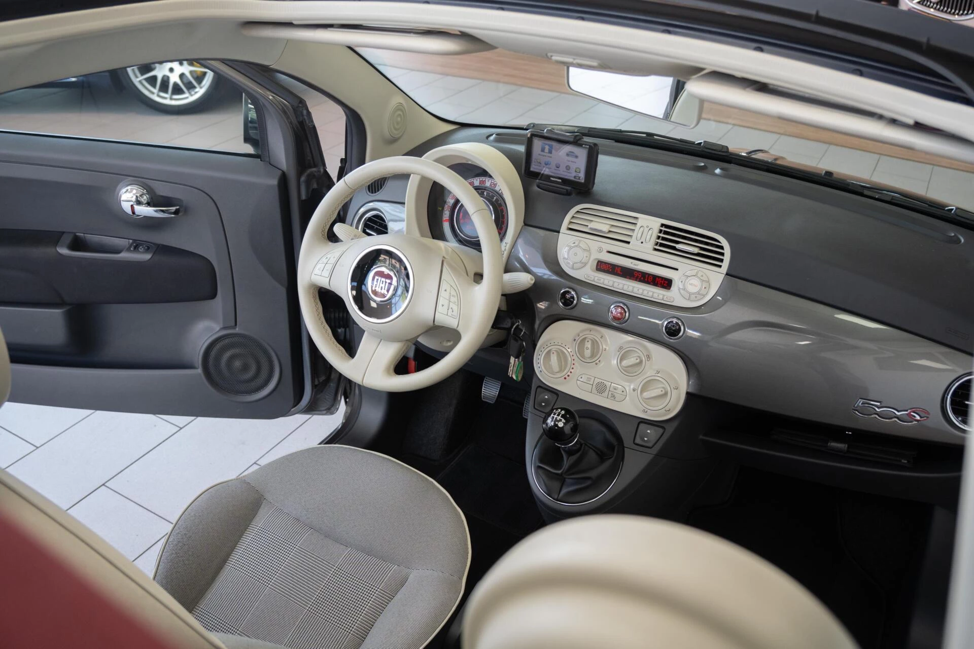 Hoofdafbeelding Fiat 500
