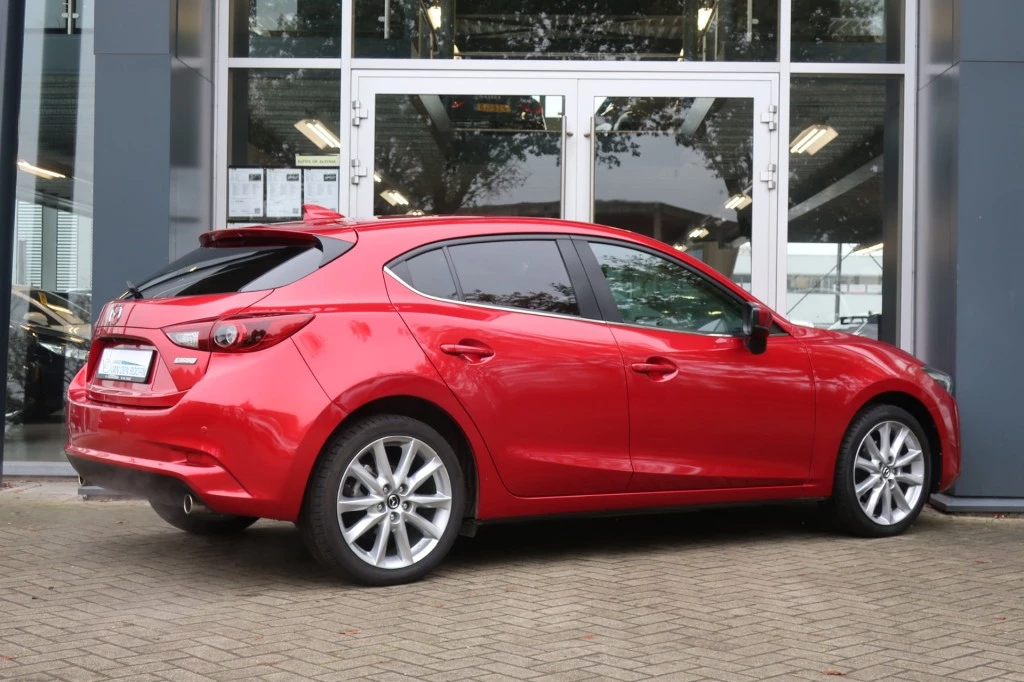 Hoofdafbeelding Mazda 3