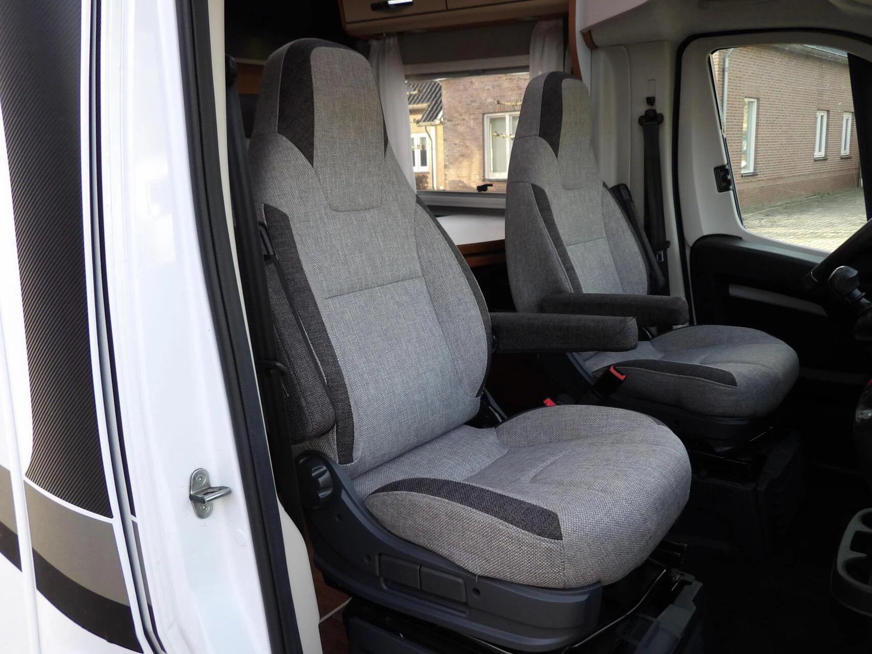 Hoofdafbeelding Knaus VAN Ti 650 MEG